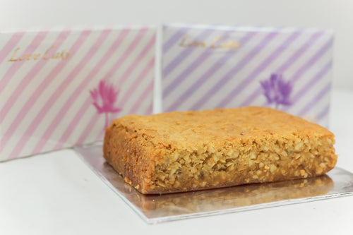 Love Cake - Divine Cakes