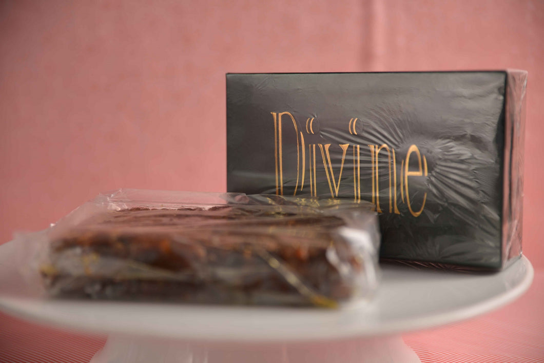 Rich Cake without Almond Paste - Divine Cakes